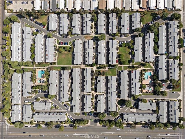 2640 W Segerstrom Ave. B, Santa Ana, CA 92704
