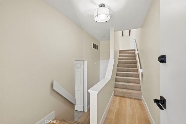 2640 W Segerstrom Ave. B, Santa Ana, CA 92704