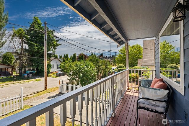 1011 Pennsylvania Avenue, Bremerton, WA 98337