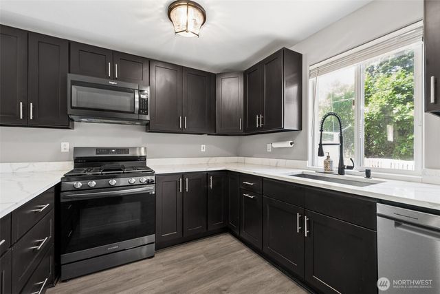 1011 Pennsylvania Avenue, Bremerton, WA 98337