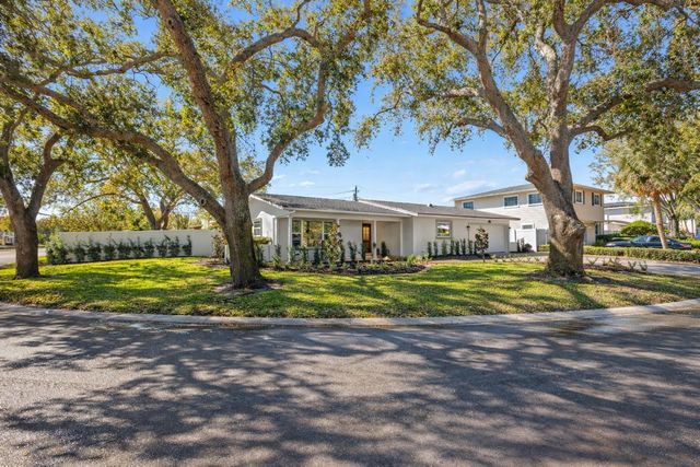 1182 41ST AVENUE NE, St Petersburg, FL 33703