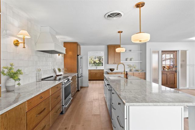 1182 41ST AVENUE NE, St Petersburg, FL 33703