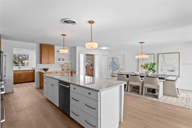 1182 41ST AVENUE NE, St Petersburg, FL 33703