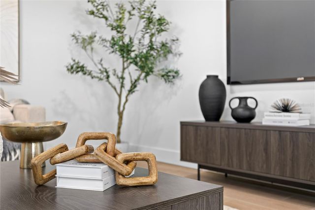 1182 41ST AVENUE NE, St Petersburg, FL 33703