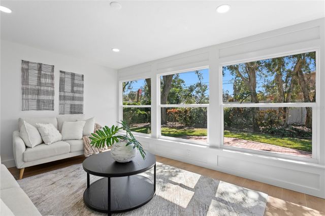 1182 41ST AVENUE NE, St Petersburg, FL 33703