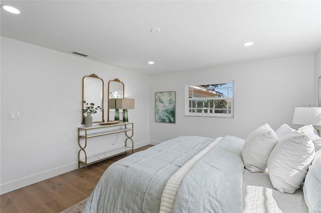 1182 41ST AVENUE NE, St Petersburg, FL 33703