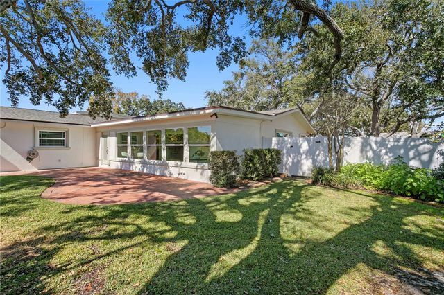 1182 41ST AVENUE NE, St Petersburg, FL 33703