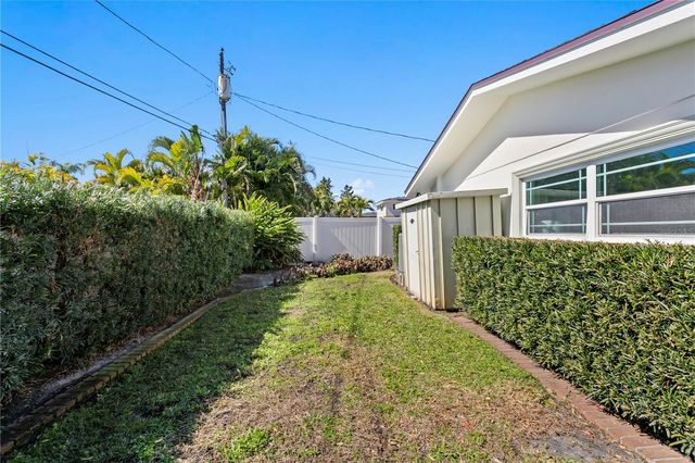 1182 41ST AVENUE NE, St Petersburg, FL 33703