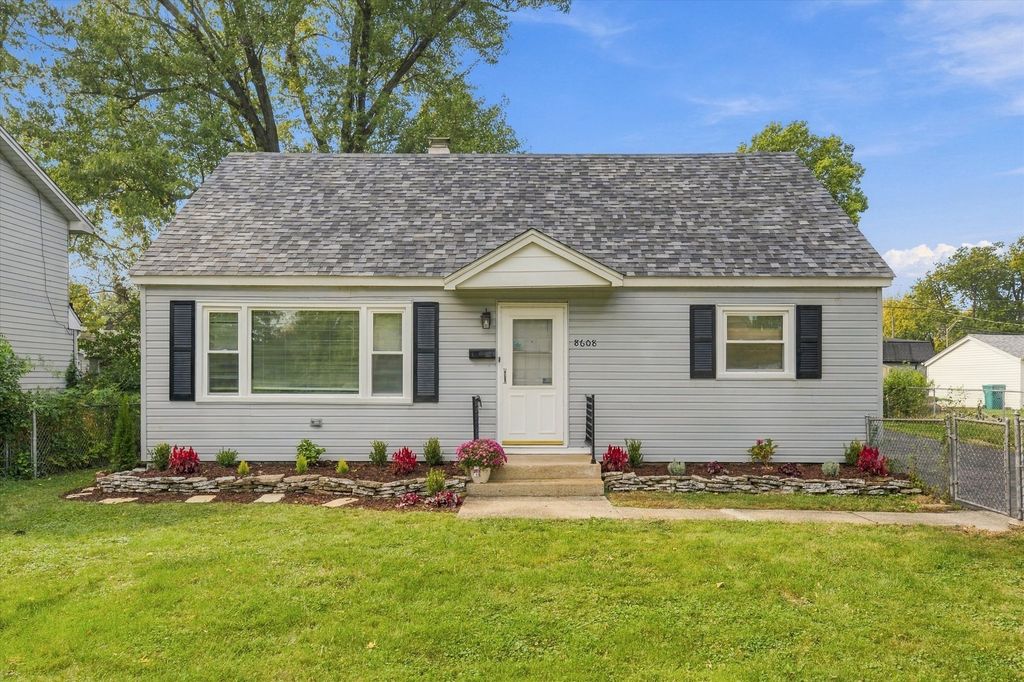 8608 Oak Park Avenue, Burbank, IL 60459 — photo 2
