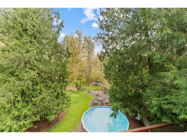 3993 MAPLETON Dr, West Linn, OR 97068