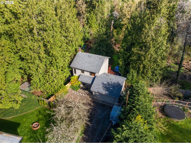 3993 MAPLETON Dr, West Linn, OR 97068