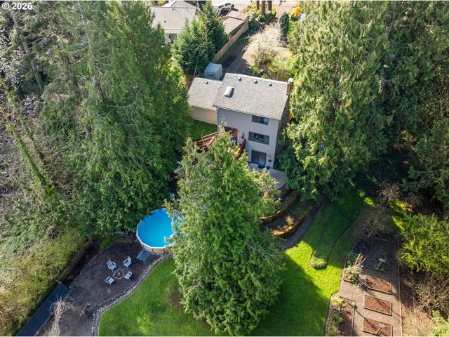 3993 MAPLETON Dr, West Linn, OR 97068