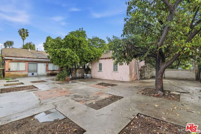 14308 Califa Street, Van Nuys (los Angeles), CA 91401