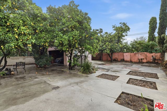 14308 Califa Street, Van Nuys (los Angeles), CA 91401