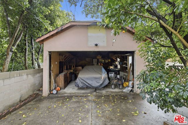 14308 Califa Street, Van Nuys (los Angeles), CA 91401