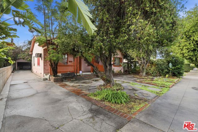 14308 Califa Street, Van Nuys (los Angeles), CA 91401