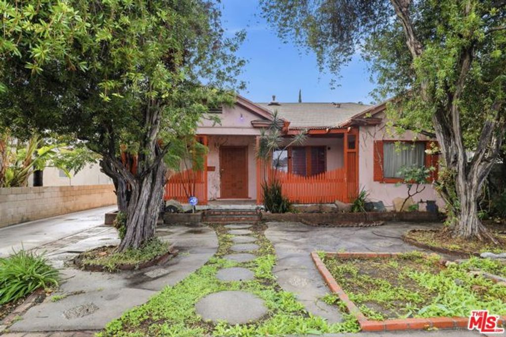 14308 Califa Street, Van Nuys (los Angeles), CA 91401