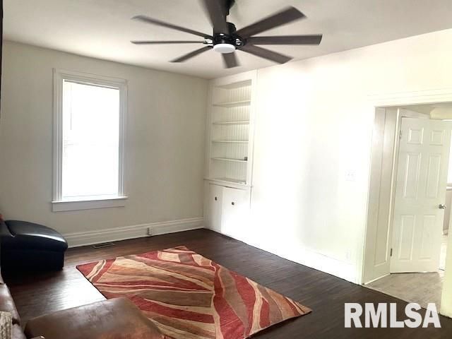 930 N 8TH Street, Springfield, IL 62702