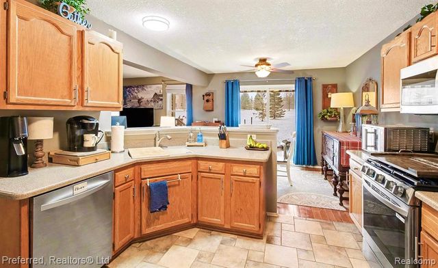 467 Lilly View Court 54, Howell, MI 48843