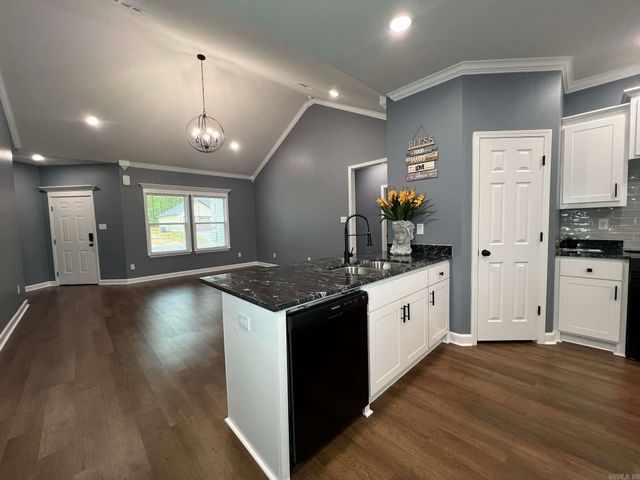 65 Springtree, Little Rock, AR 72209