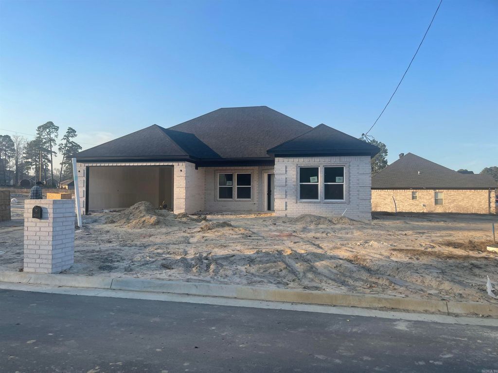 65 Springtree, Little Rock, AR 72209