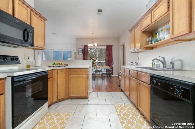 5858 SPRING SQUARE, San Antonio, TX 78247