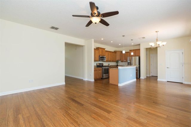 20101 OAKFLOWER AVENUE, Tampa, FL 33647