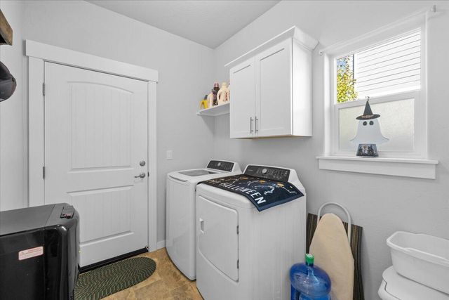 672 Heber Lane, Medford, OR 97501