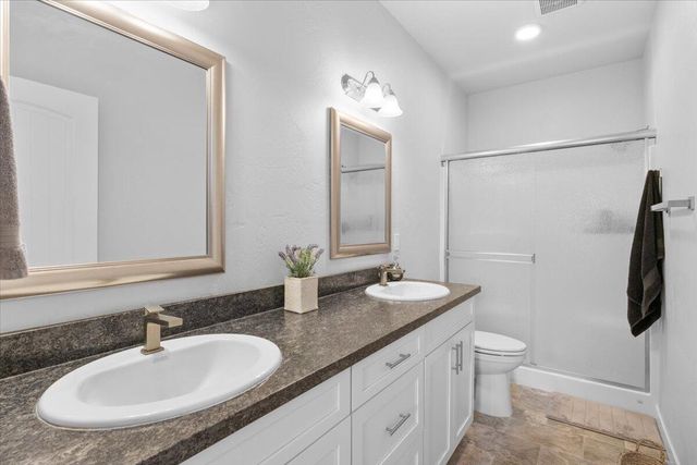 672 Heber Lane, Medford, OR 97501