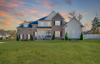 7819 Santos Dr, Murfreesboro, TN 37129