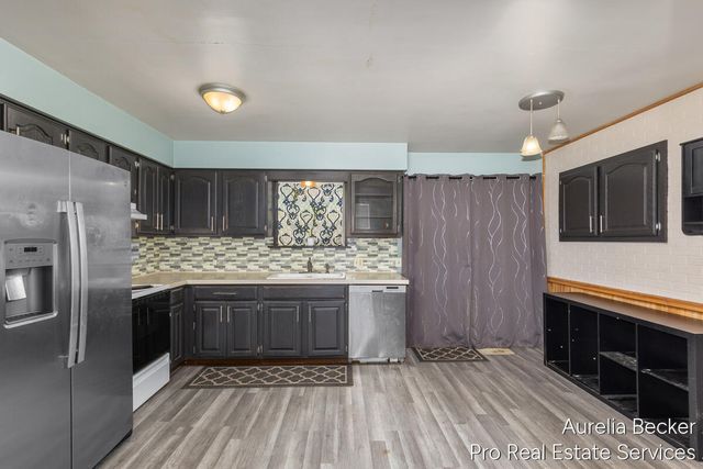 225 11 Mile Road, Sparta, MI 49345