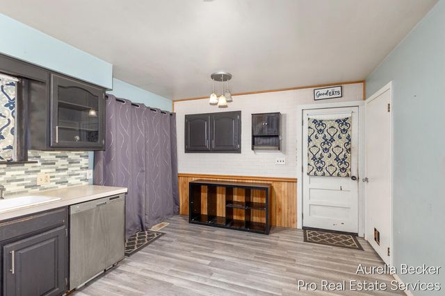 225 11 Mile Road, Sparta, MI 49345