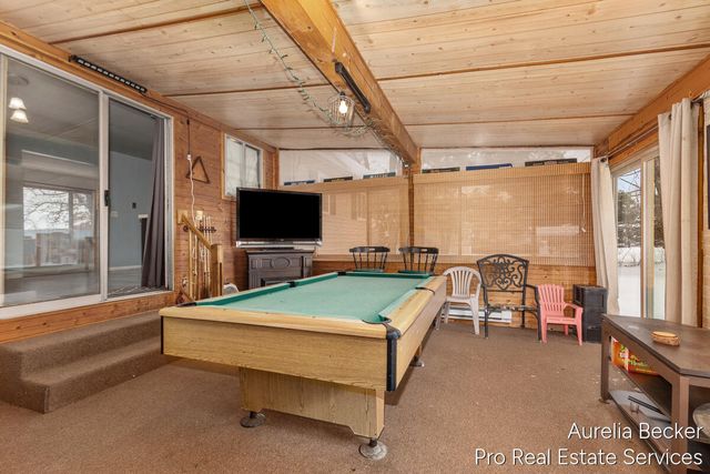 225 11 Mile Road, Sparta, MI 49345