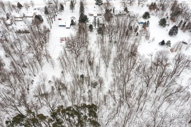 225 11 Mile Road, Sparta, MI 49345