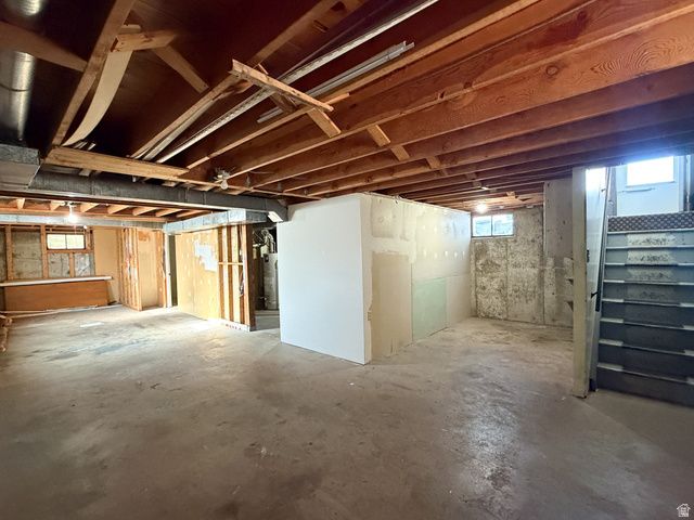 4579 S 250 E, Washington Terrace, UT 84405