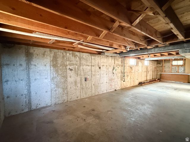 4579 S 250 E, Washington Terrace, UT 84405