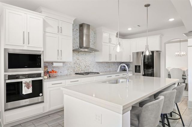 2225 Bellano Bay Drive, Texas City, TX 77568