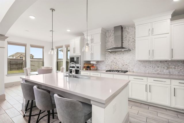 2225 Bellano Bay Drive, Texas City, TX 77568