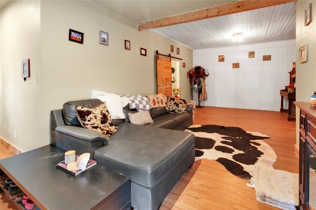 334 N Knox Street, Jacksboro, TX 76458