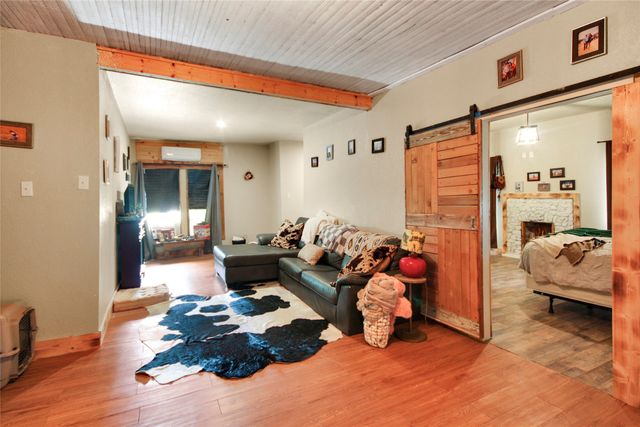 334 N Knox Street, Jacksboro, TX 76458