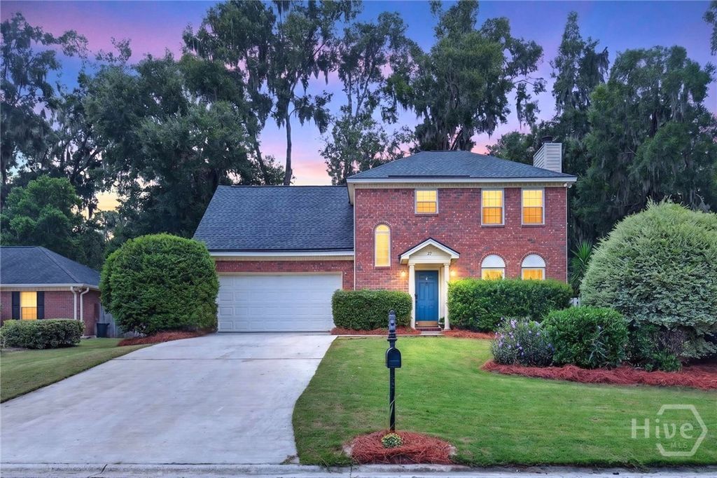 Image 1 of property listing at 27 River Bluff Drive, Savannah, GA 31406