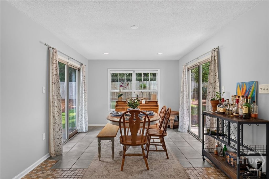 Image 17 of property listing at 27 River Bluff Drive, Savannah, GA 31406