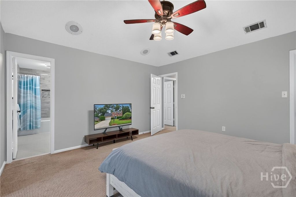 Image 22 of property listing at 27 River Bluff Drive, Savannah, GA 31406