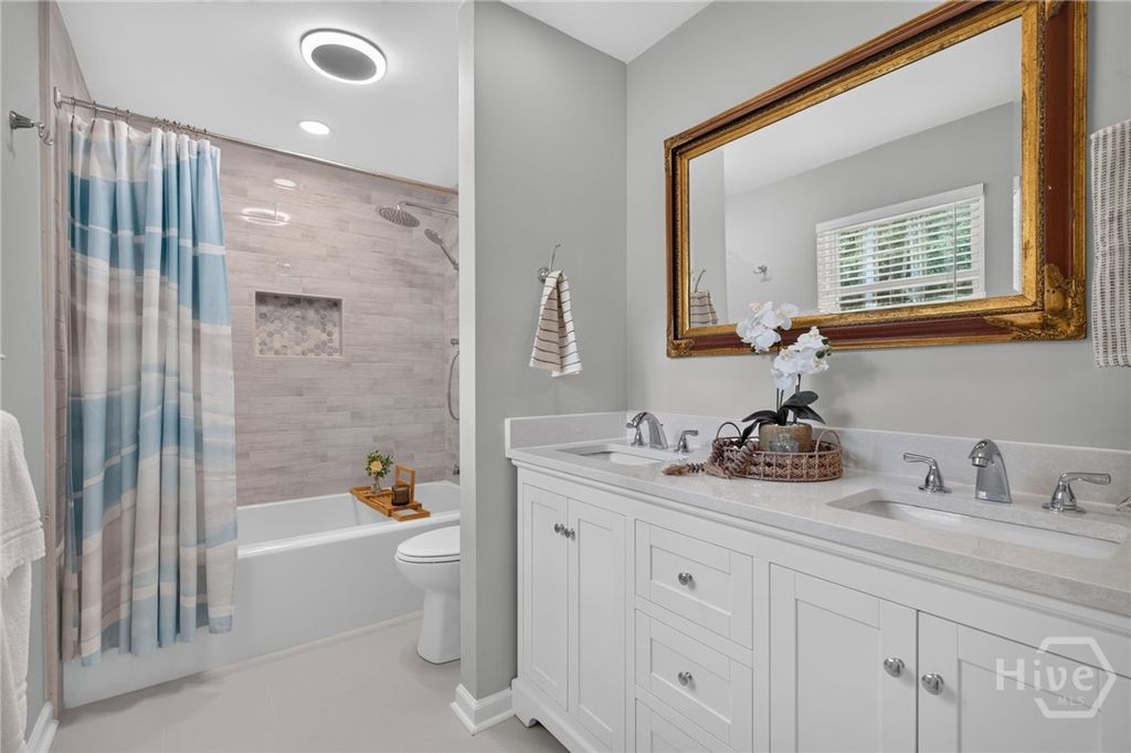 Image 25 of property listing at 27 River Bluff Drive, Savannah, GA 31406