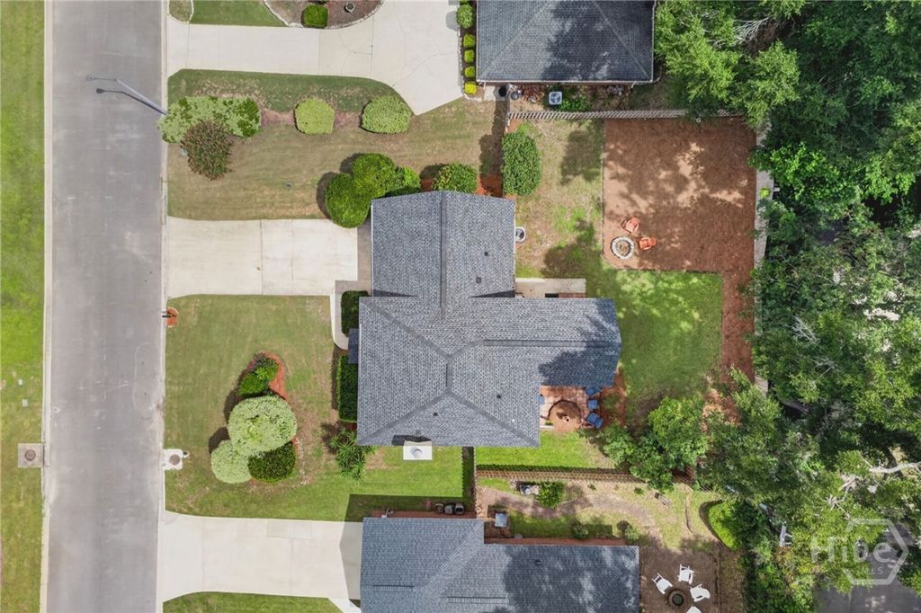 Image 38 of property listing at 27 River Bluff Drive, Savannah, GA 31406