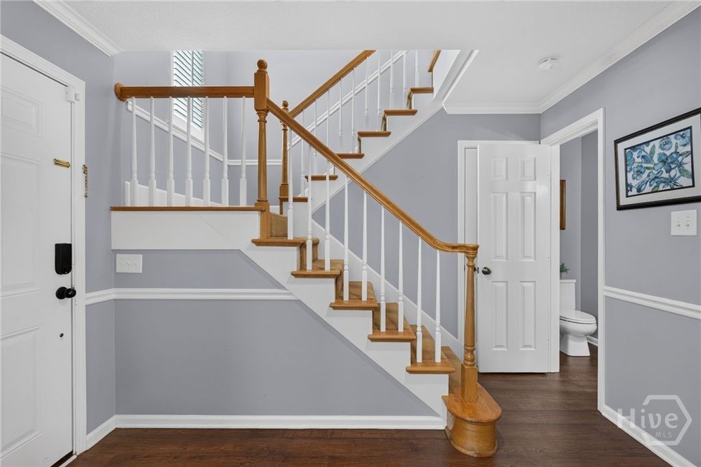 Image 9 of property listing at 27 River Bluff Drive, Savannah, GA 31406