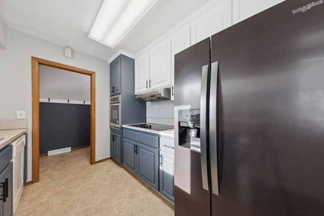 2912 W 88th Street, Bloomington, MN 55431