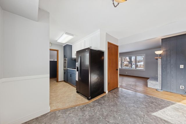 2912 W 88th Street, Bloomington, MN 55431