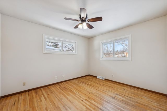 2912 W 88th Street, Bloomington, MN 55431