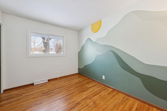 2912 W 88th Street, Bloomington, MN 55431